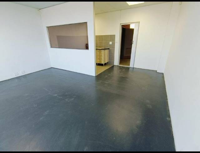 INDUSTRIAL PROPERTY TO RENT IN LONGLAKE